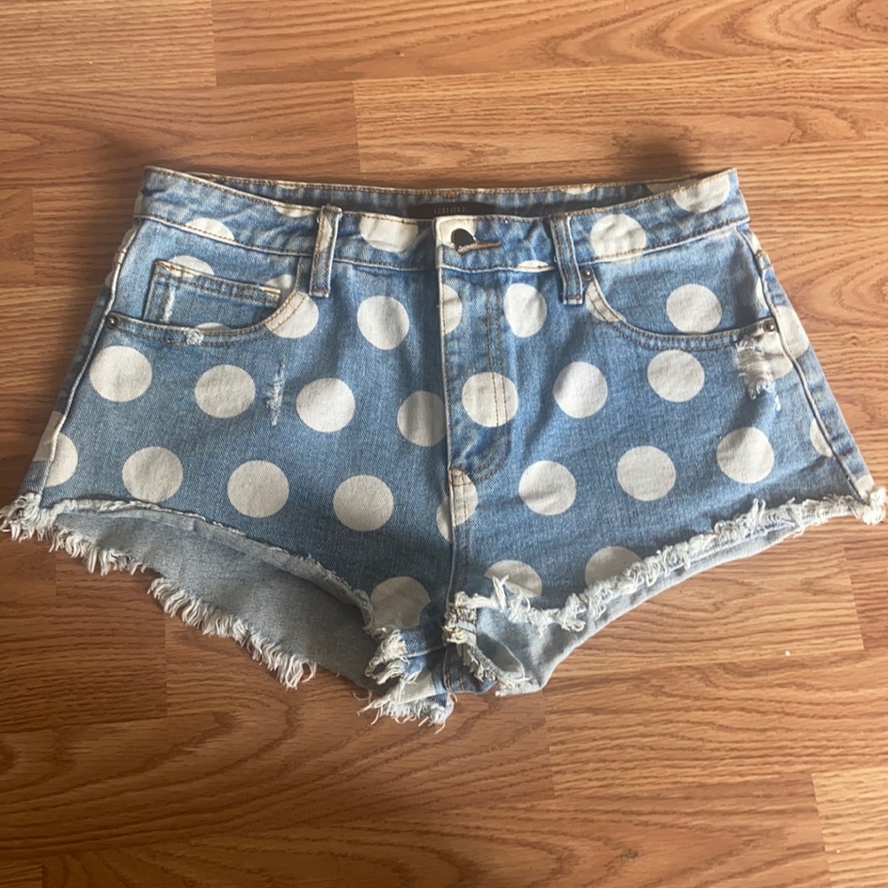 Forever 21 Polk-a-dot denim shorts in size 28